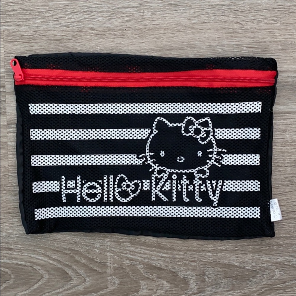 ❤️ Hello Kitty Black White Mesh Bag with Zipper - Picture 1 of 3
